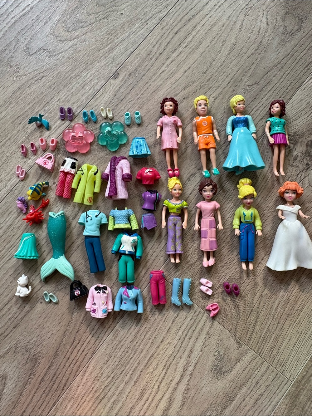 Polly Pocket Style Kids Doll and Outfit Set - Assorted Colors
